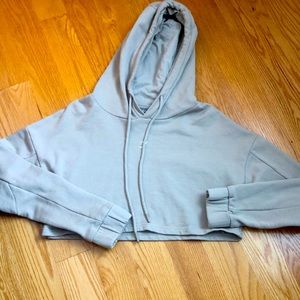GymShark crop sweatshirt.   Like new.   Size small.